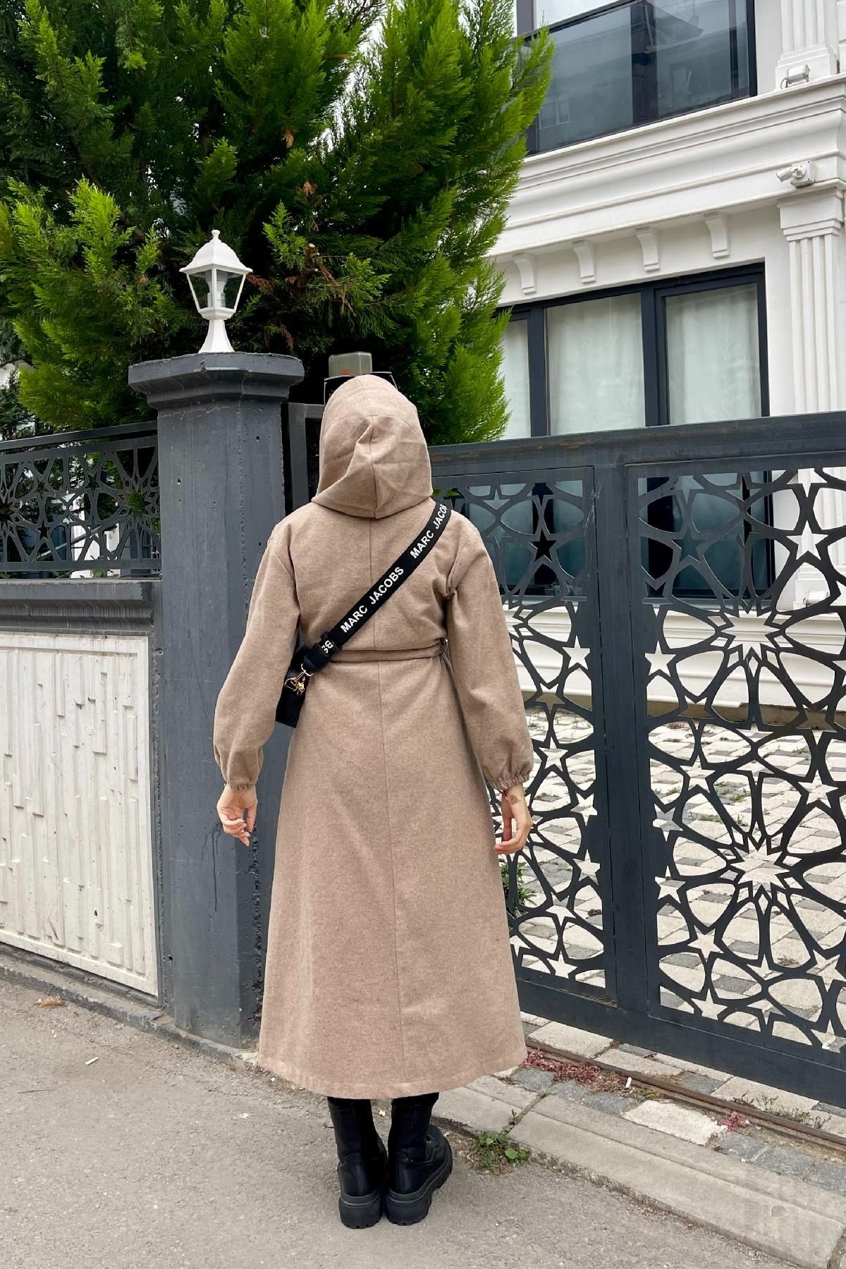 Beli Büzgülü Bağlamalı Kap SütlüKahve