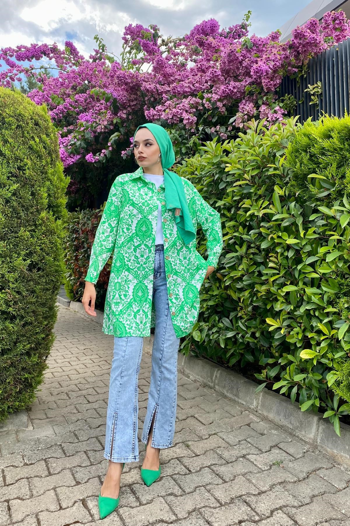Çiçek Desenli Düğmeli Tunik Yeşil