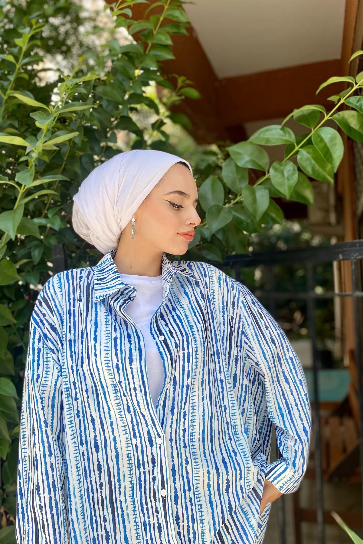 Desenli Boydan Düğmeli Tunik Lacivert
