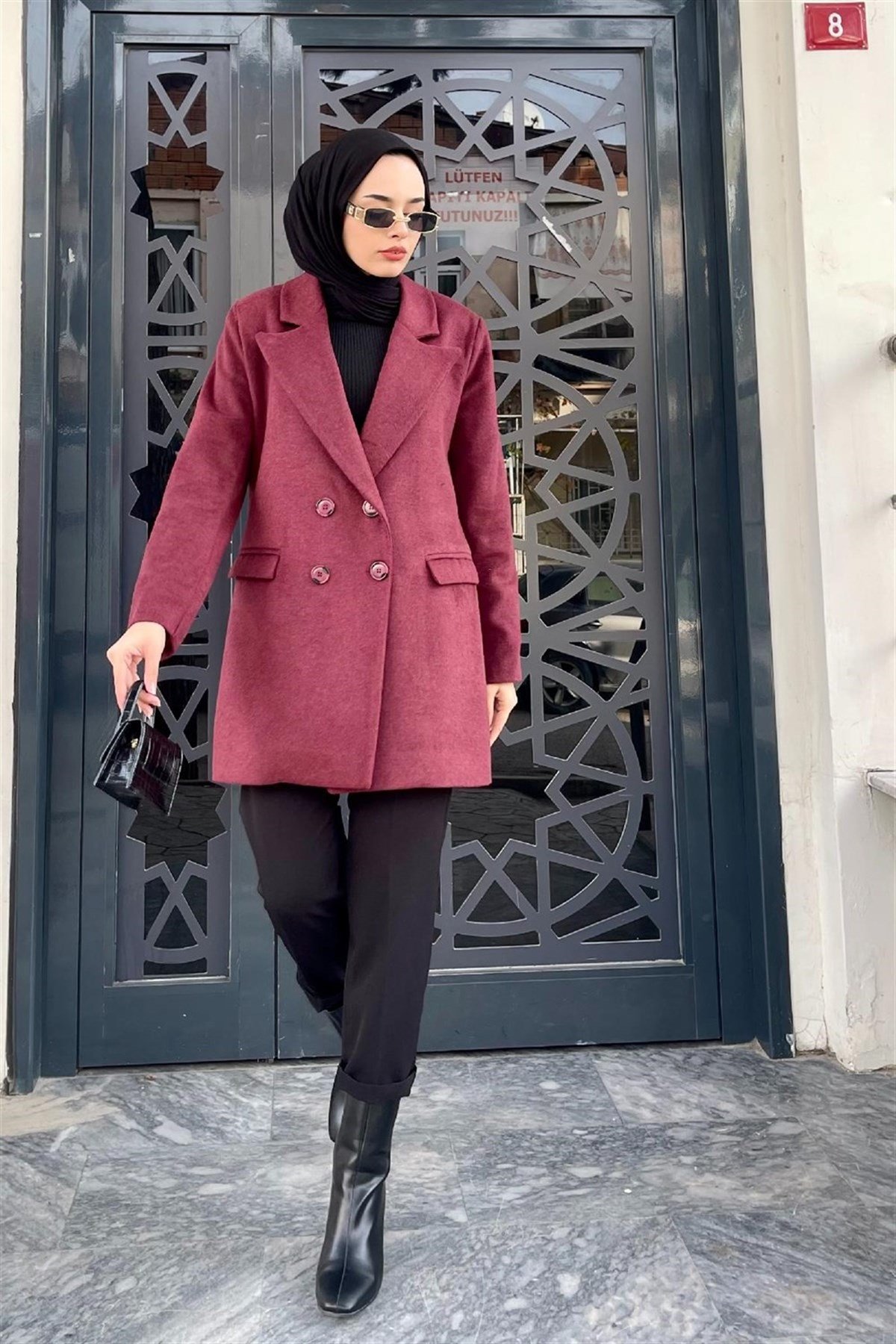 Dört Düğmeli Kaşe Kaban Bordo