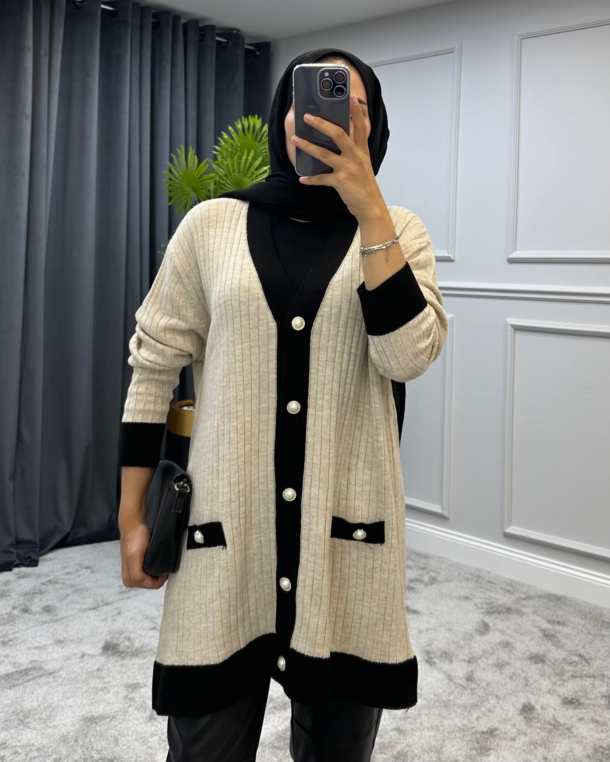 Düğmeli Triko Hırka Ekru