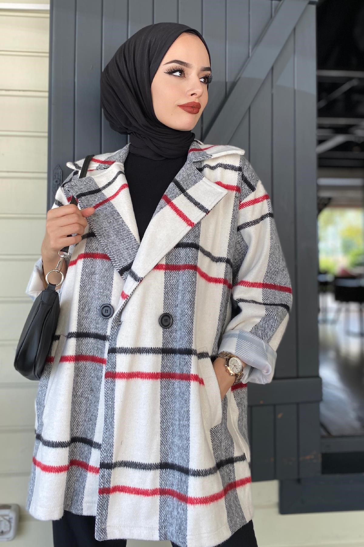 Düz Kaşe Kaban Beyaz
