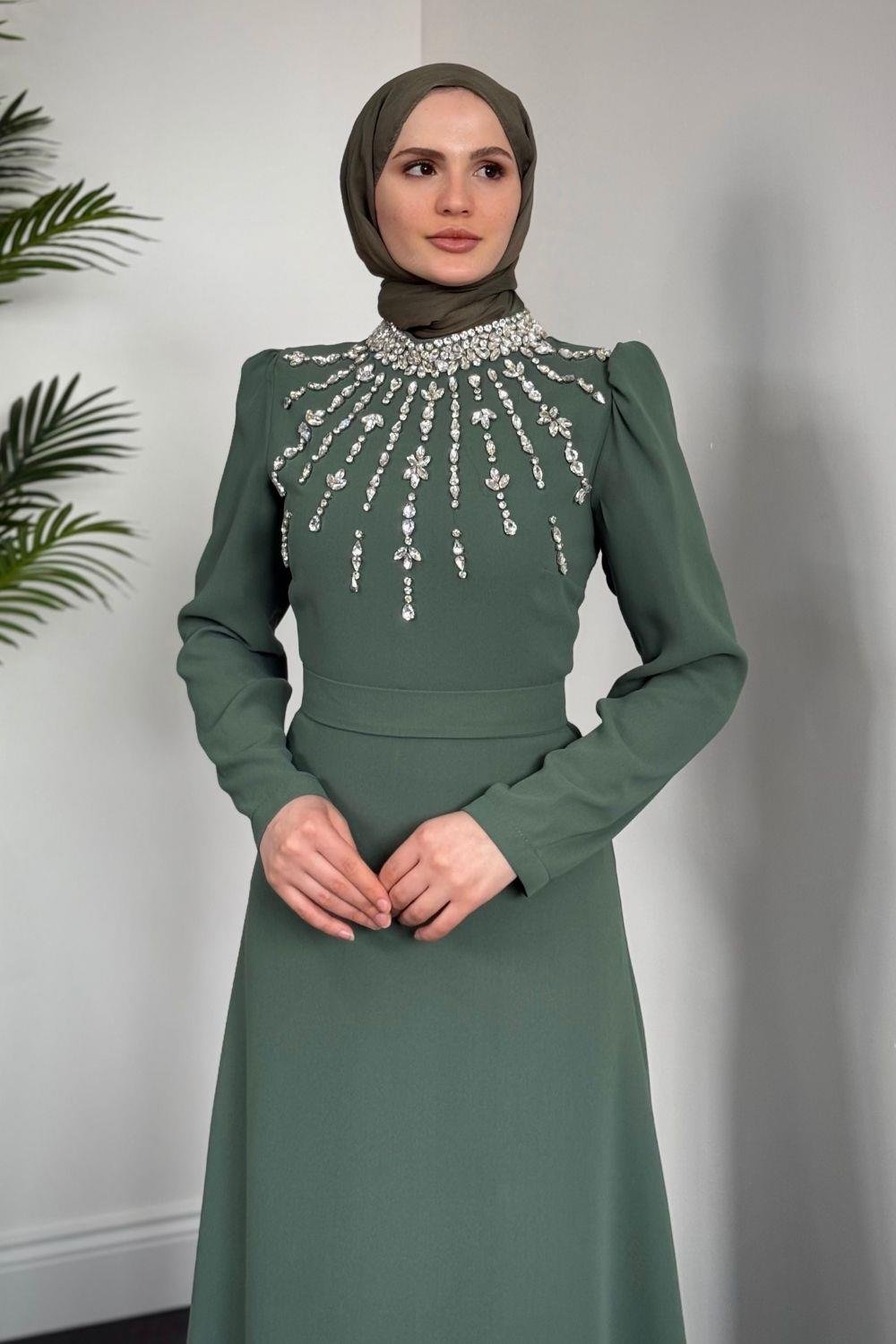 Emanuela Kuyruklu Krep Abiye Haki