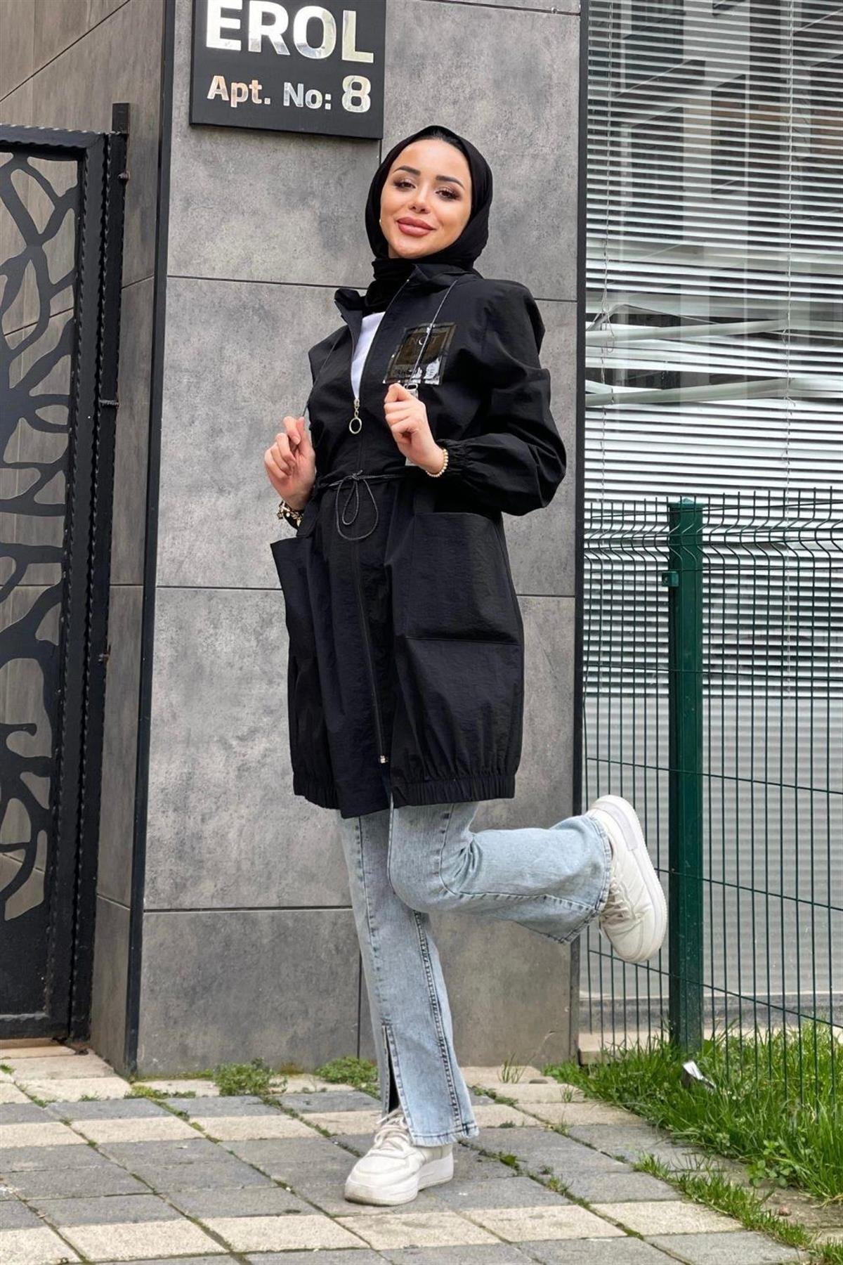 Fermuarlı Beli Büzgülü Yağmurluk Siyah