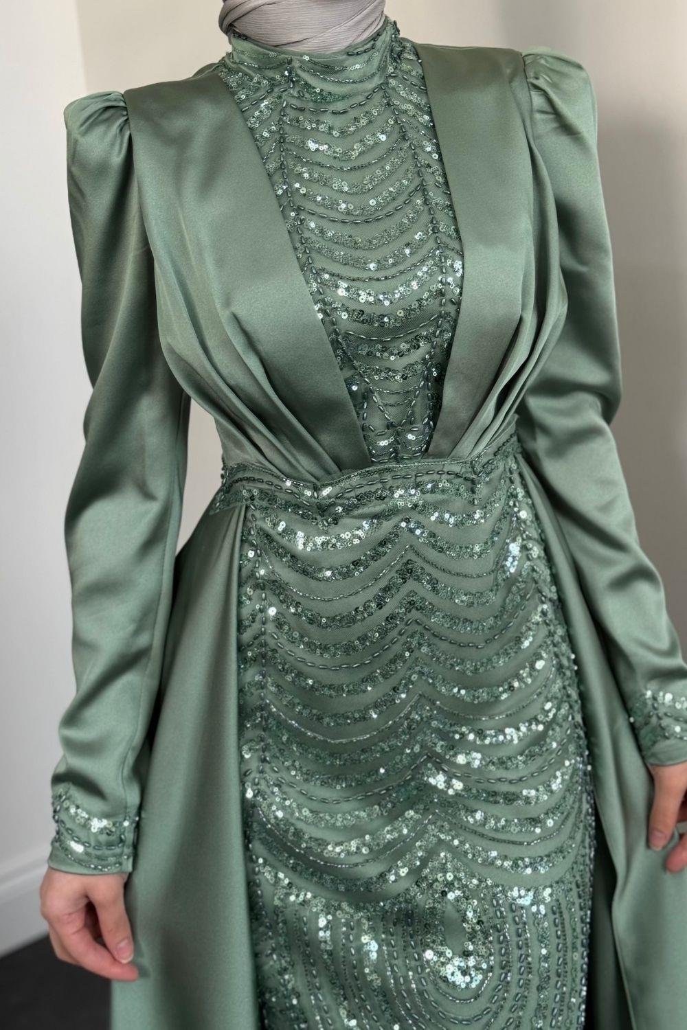 Gabriella Pelerinli Saten Abiye Mint