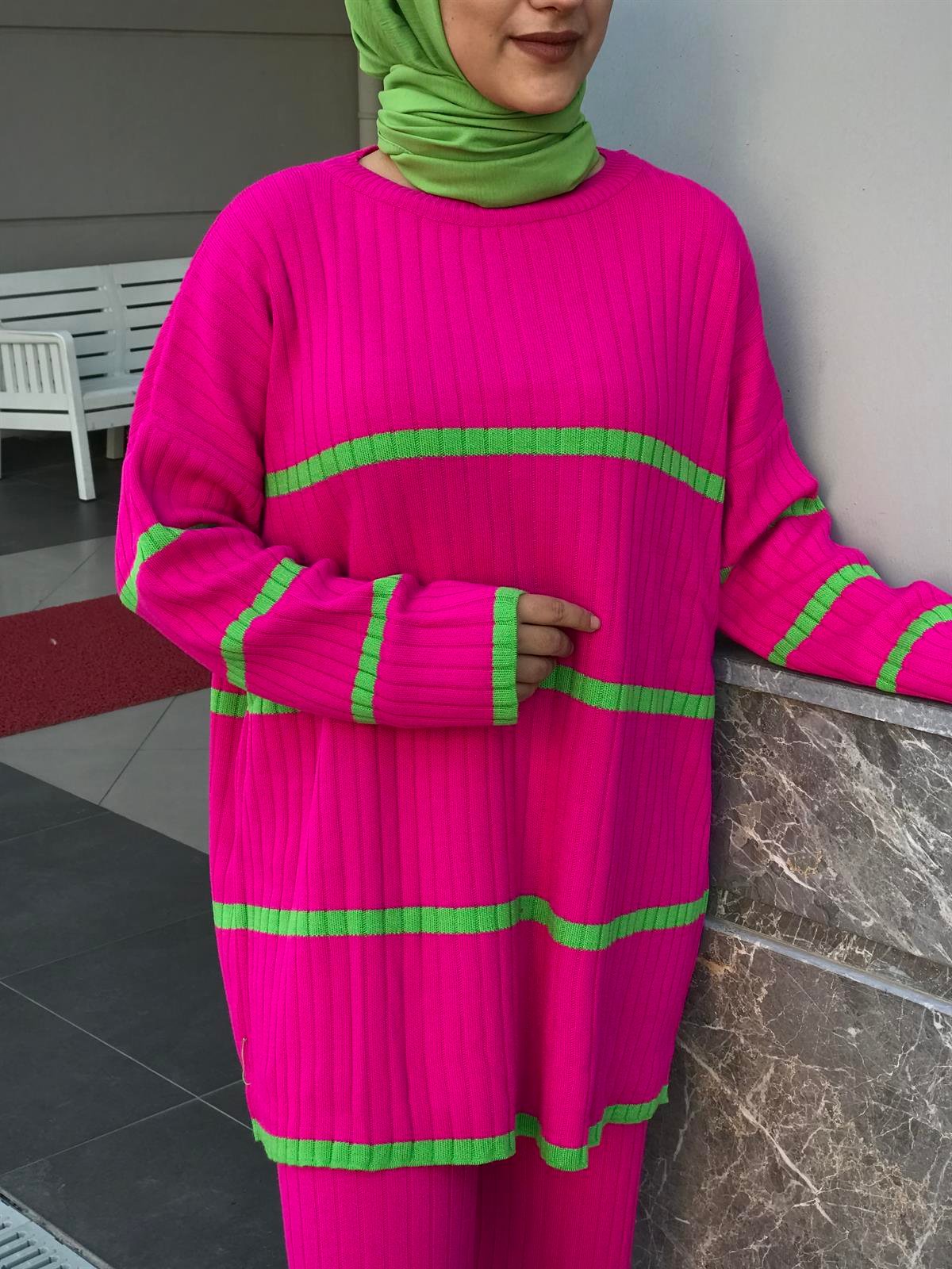 İki Renkli Triko Takım Pembe