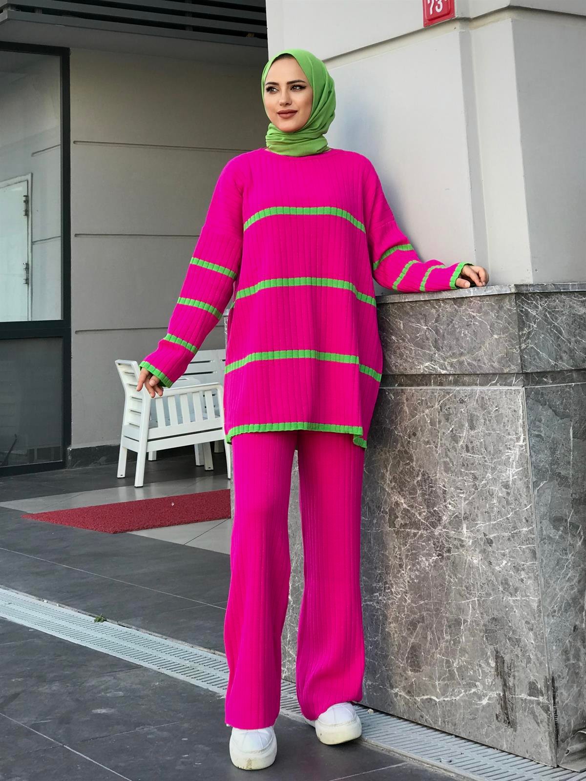 İki Renkli Triko Takım Pembe
