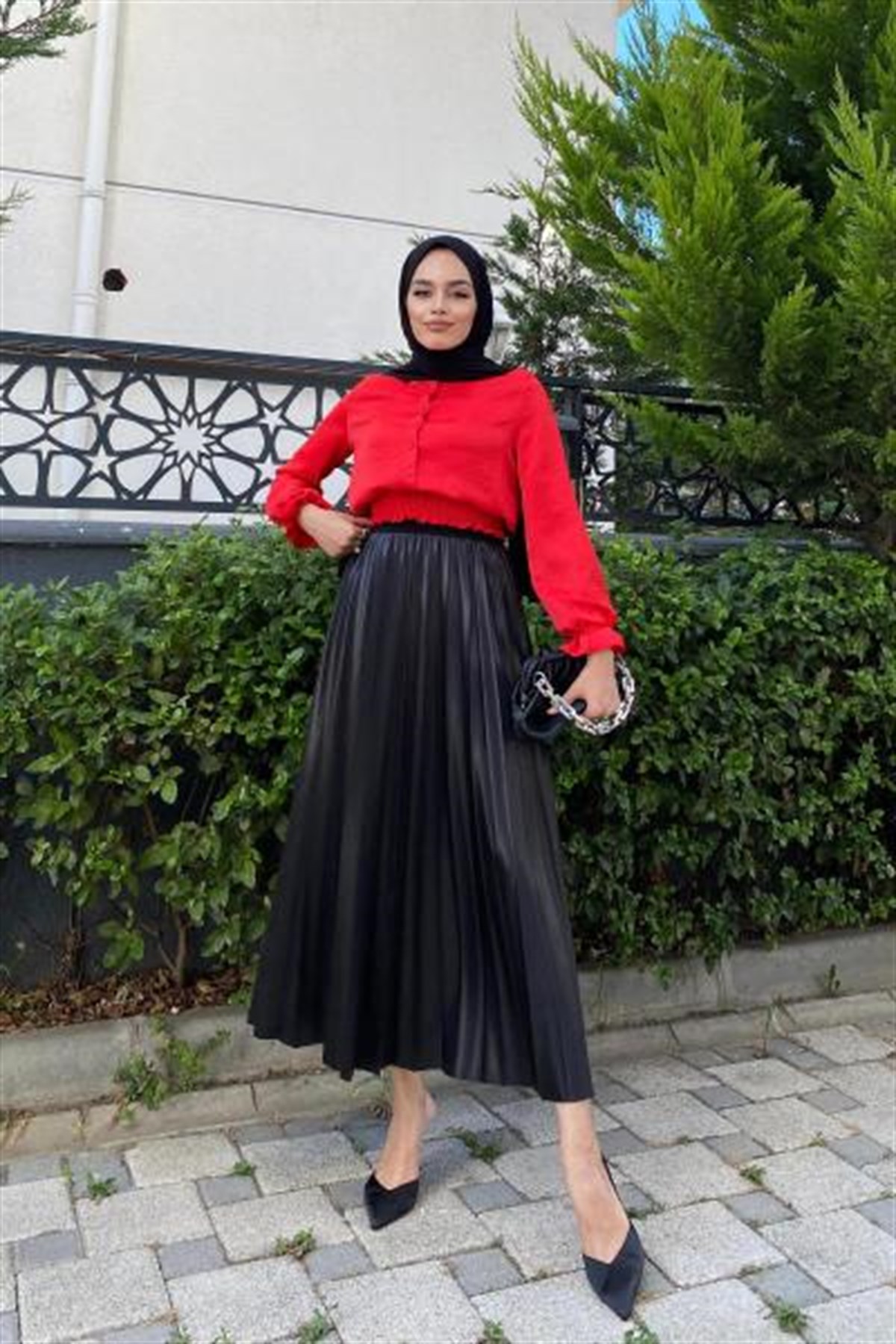 Kalın Kemerli Pileli Etek Siyah