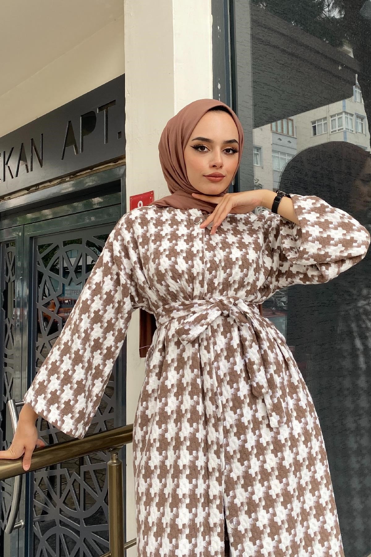 Kaz Ayağı Desenli Kap Kahverengi