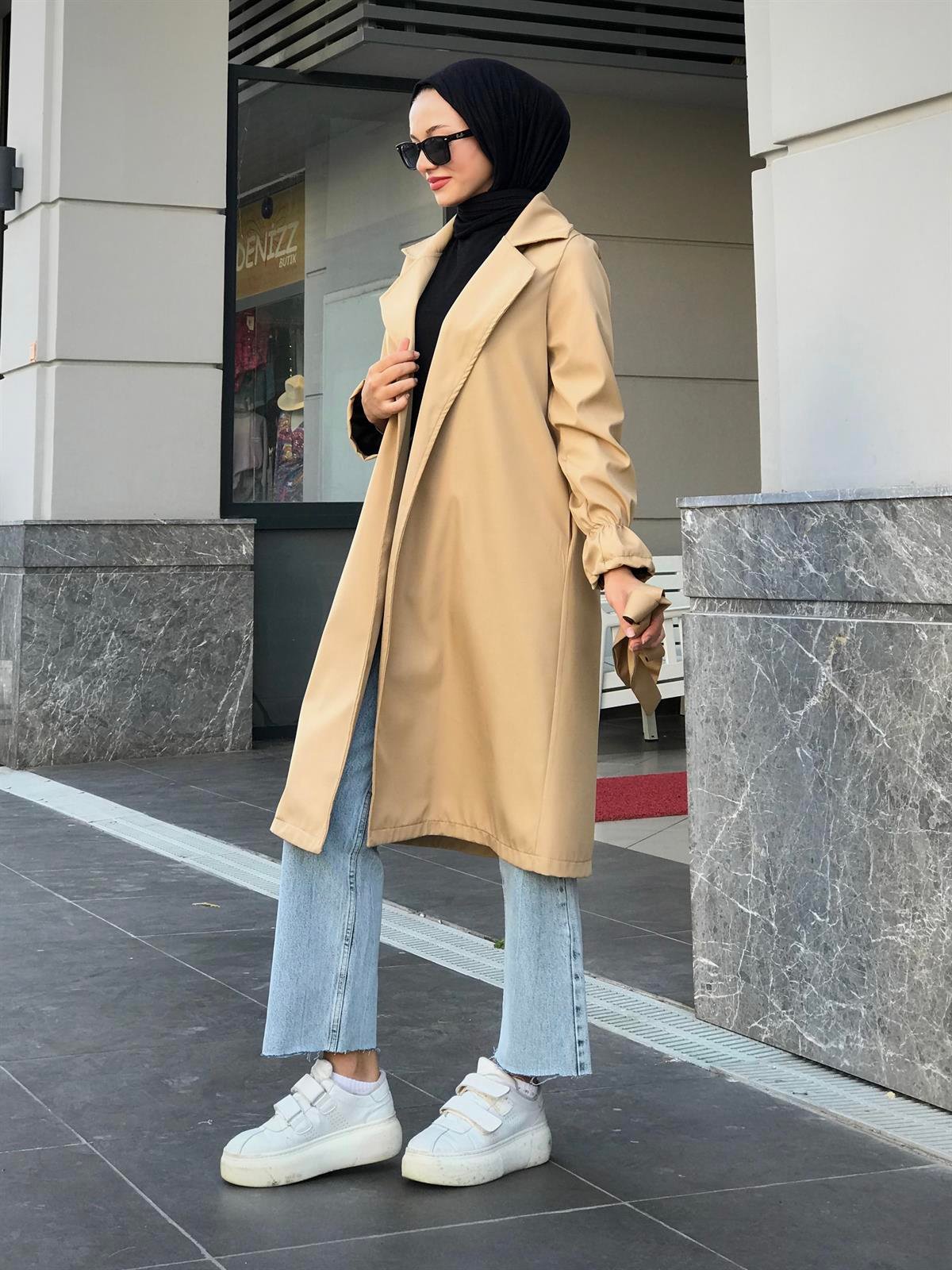 Kolu Fırfırlı Trençkot Krem