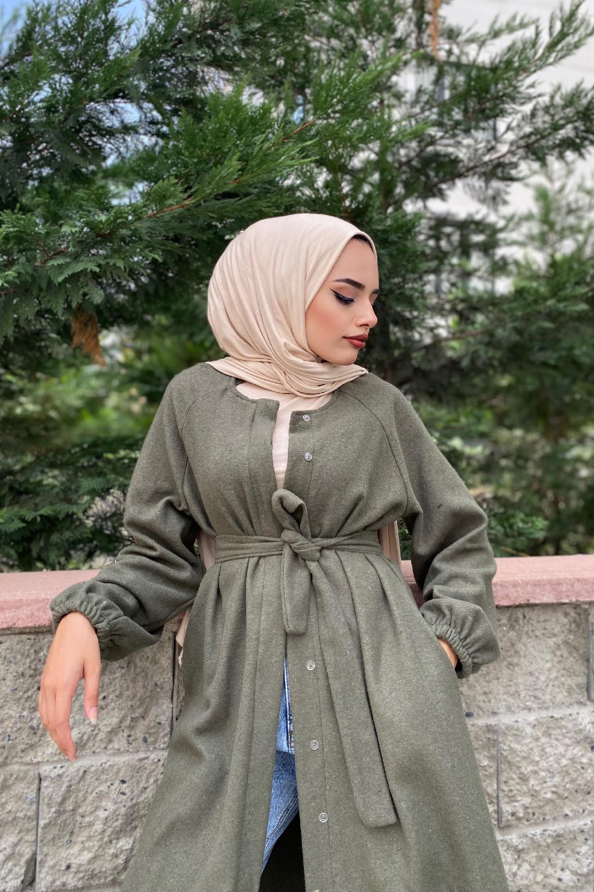 Kolu Lastikli Kuşaklı Kaşe Kaban Haki