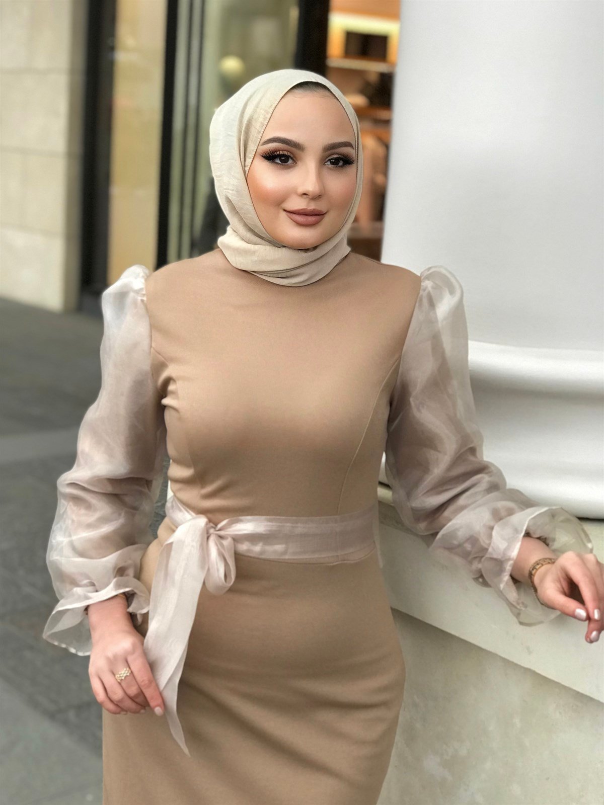 Kolu Tül Detaylı Kalem Elbise Vizon