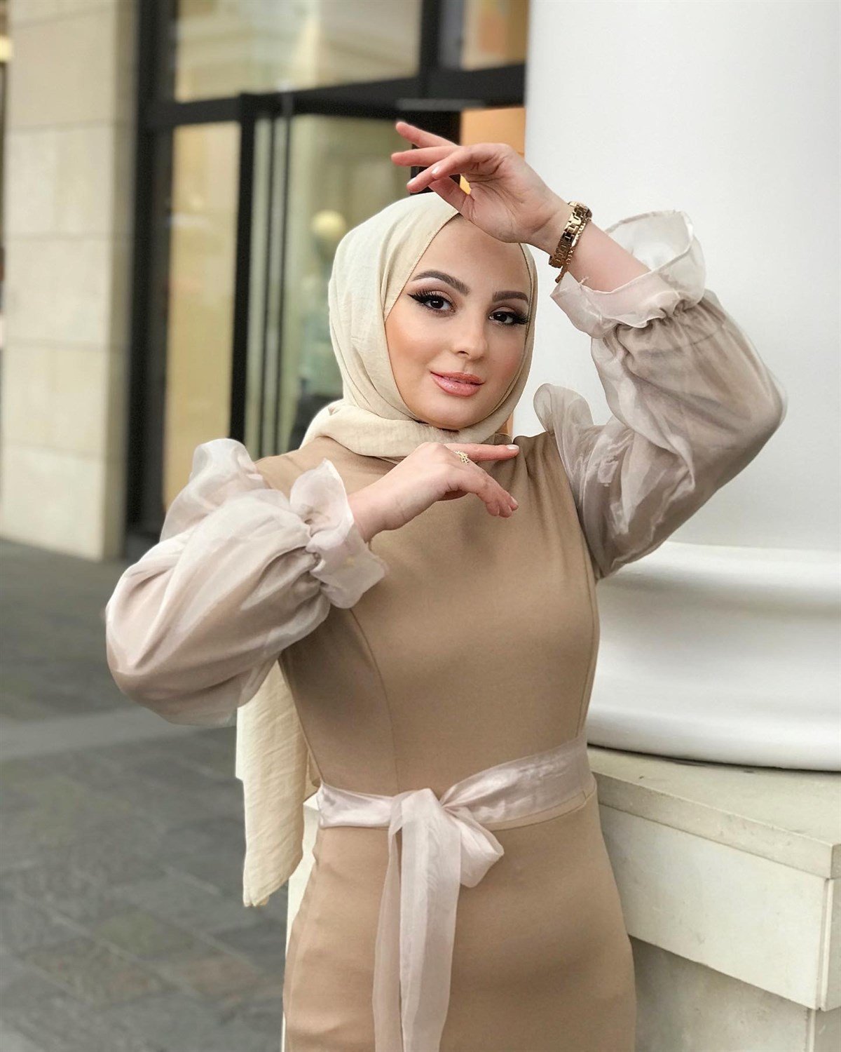 Kolu Tül Detaylı Kalem Elbise Vizon
