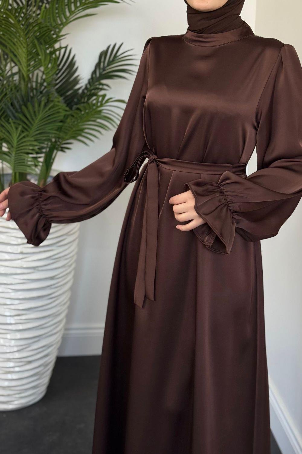 Lady Kolu Fırfır Saten Abiye Kahverengi