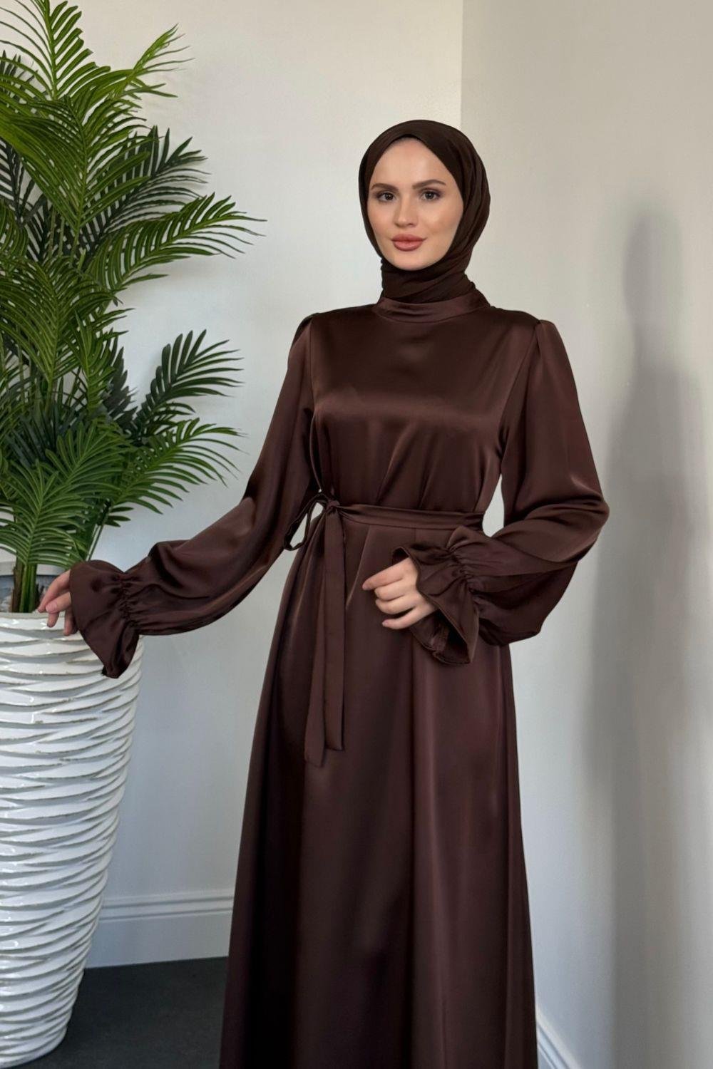 Lady Kolu Fırfır Saten Abiye Kahverengi
