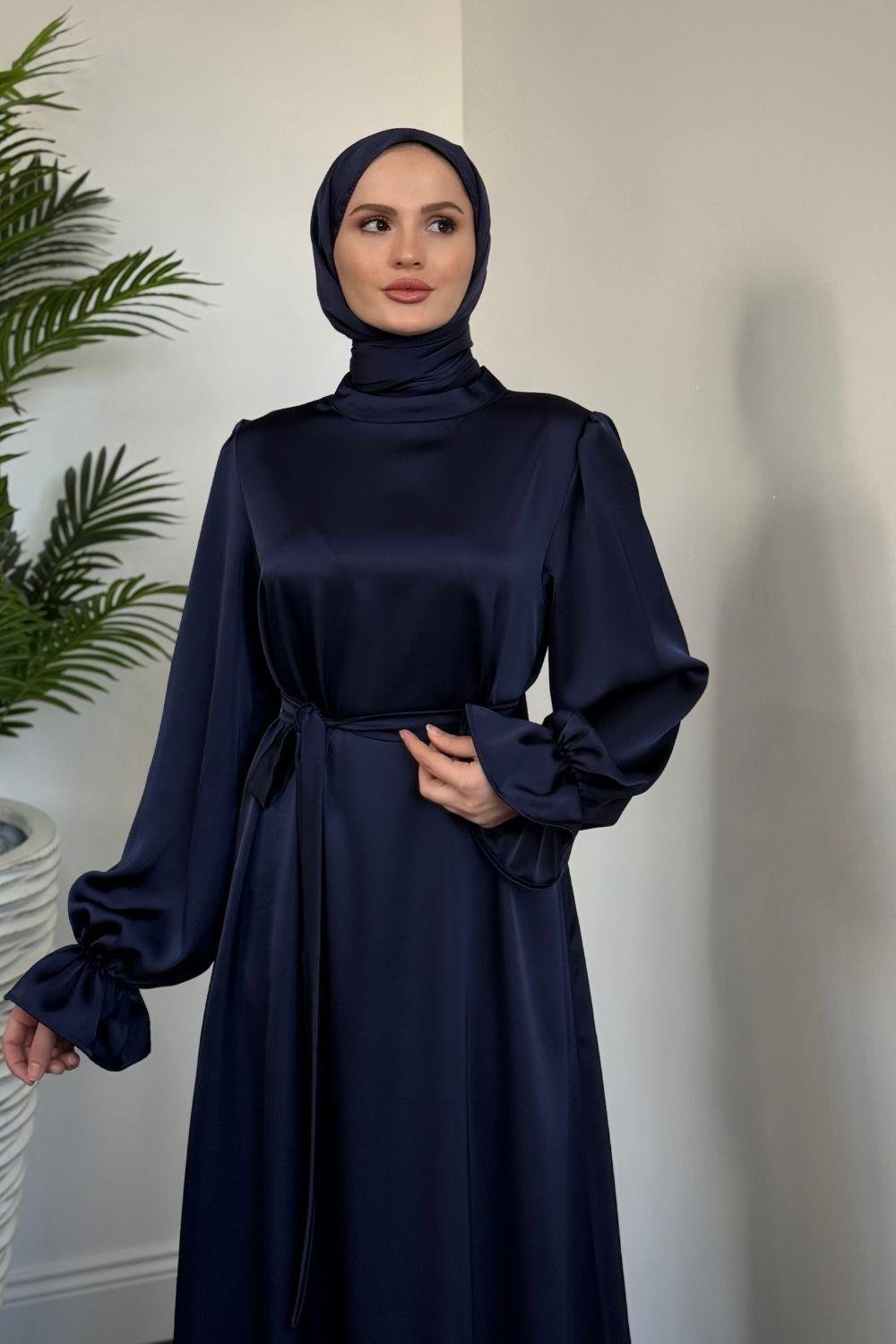 Lady Kolu Fırfır Saten Abiye Lacivert