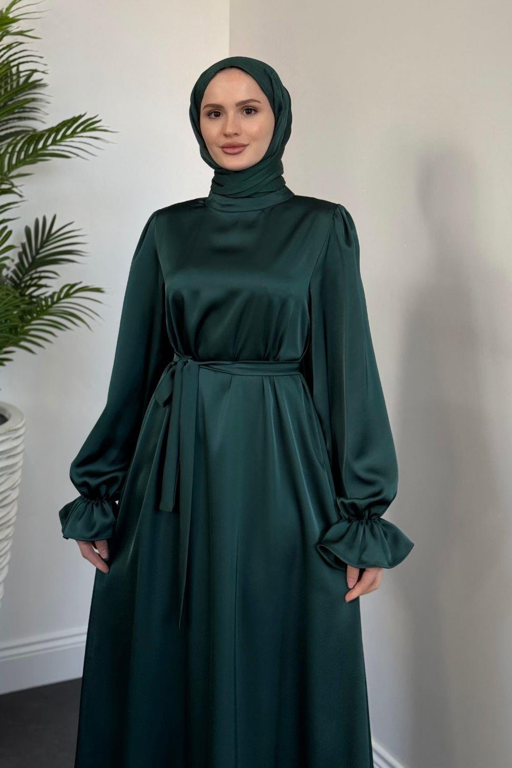 Lady Kolu Fırfır Saten Abiye Zümrüt