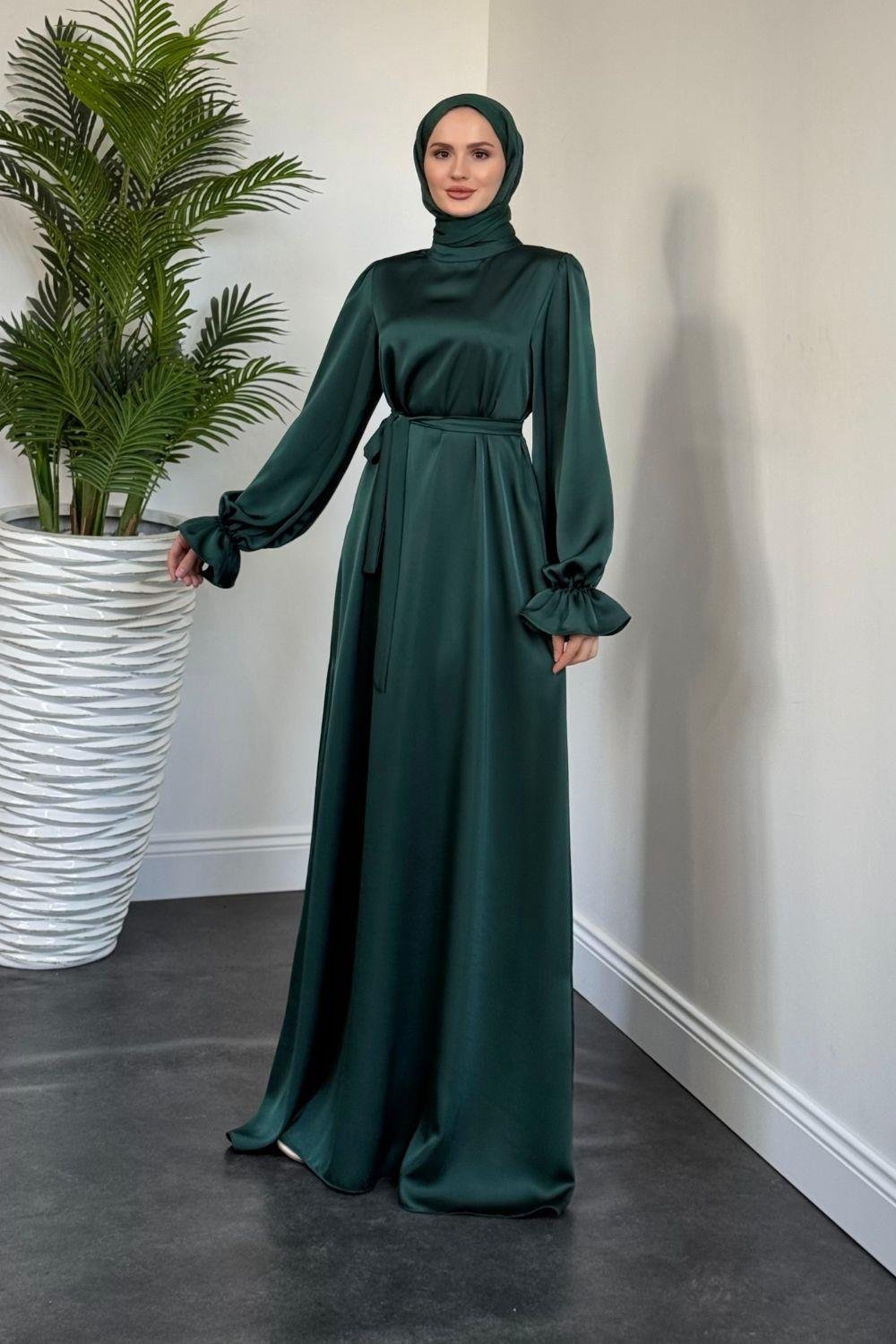 Lady Kolu Fırfır Saten Abiye Zümrüt