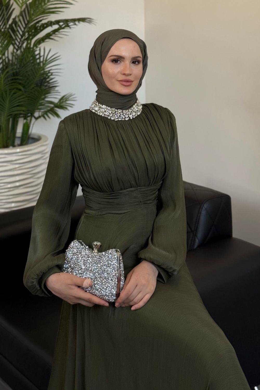 Nars Boynu Taşlı Abiye Haki