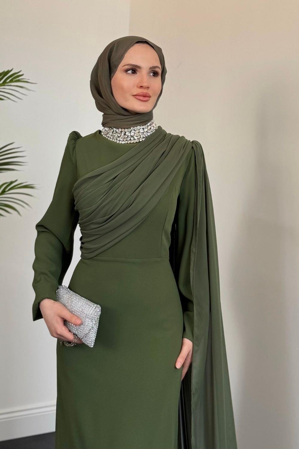 Olara Yandan Pelerinli Abiye Haki