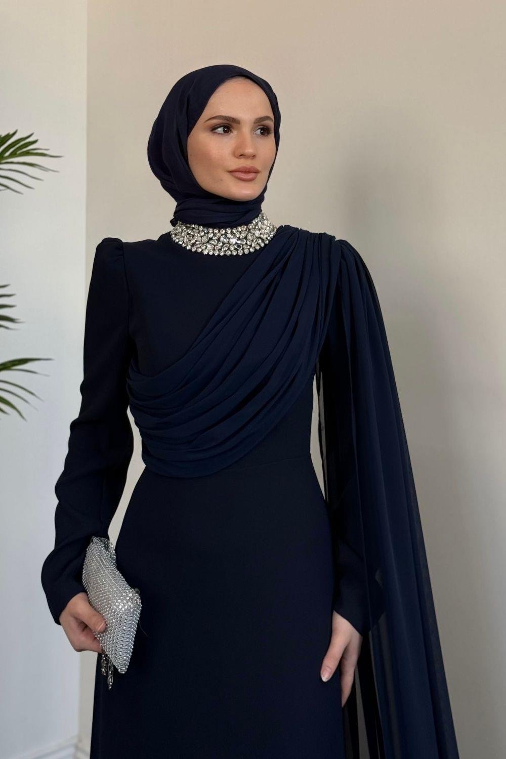 Olara Yandan Pelerinli Abiye Lacivert