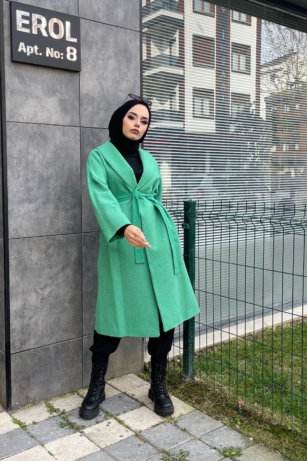 Oval Yaka Kaban Yeşil