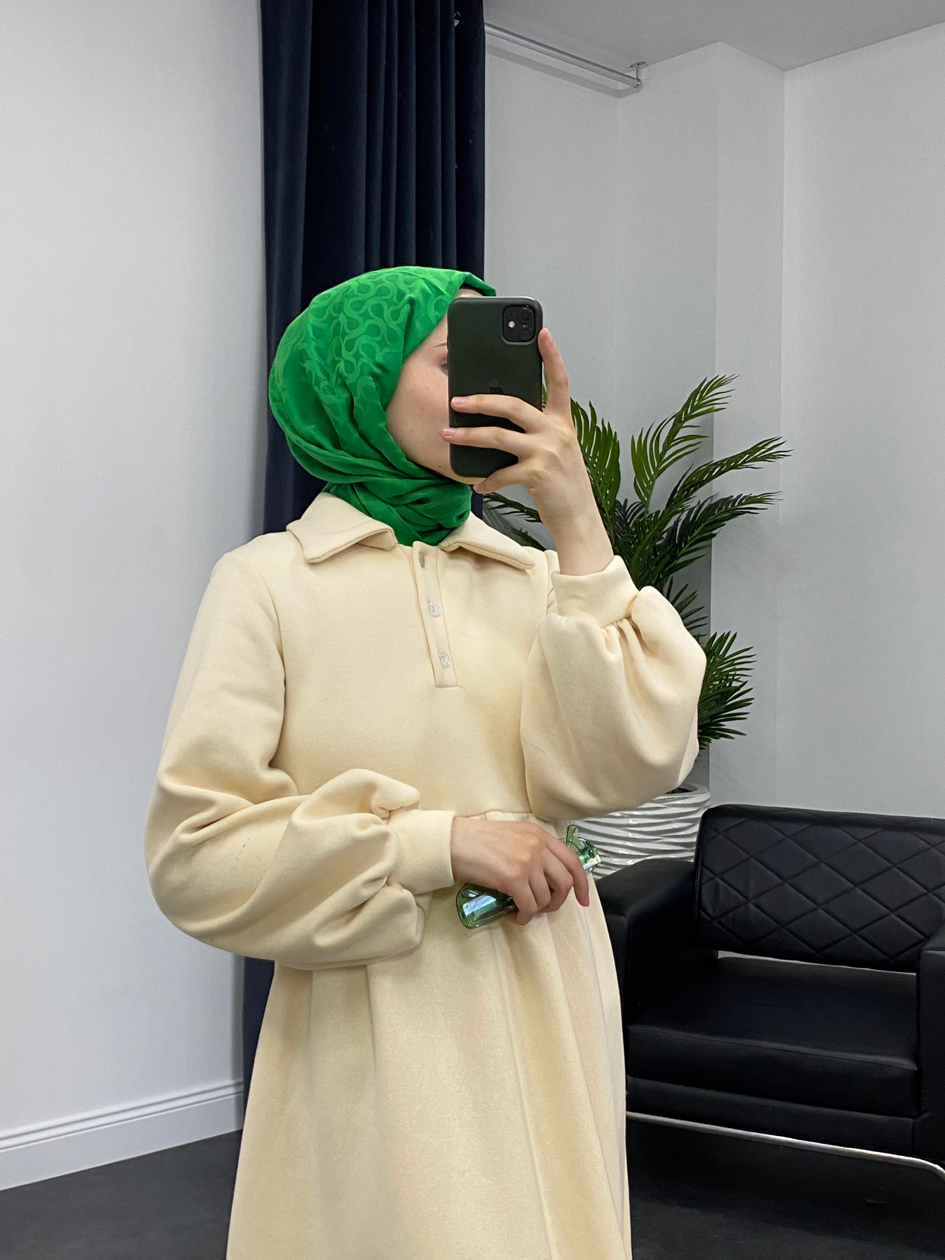 Pera Önü Düğmeli Sweat Elbise Bej