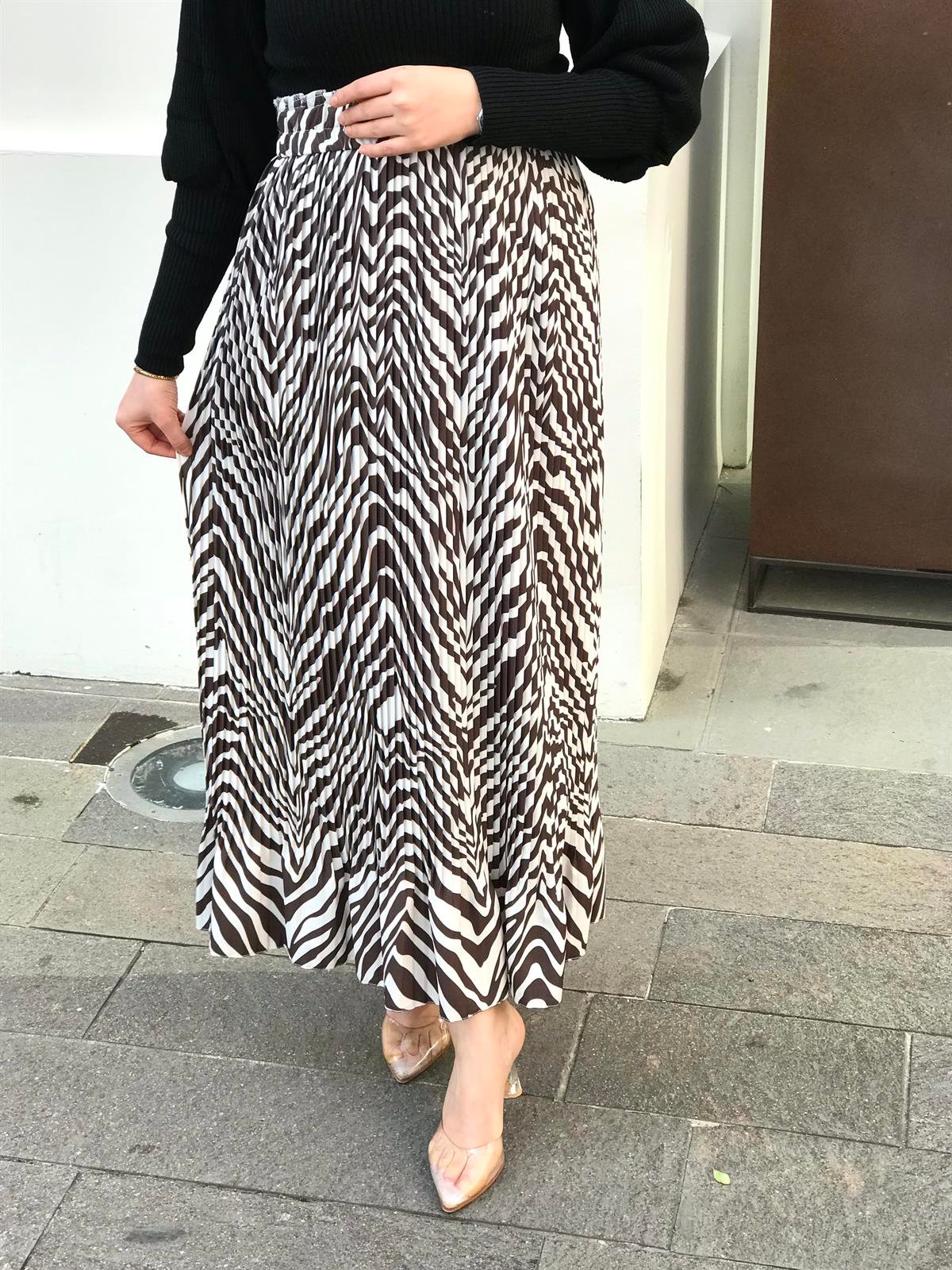 Piliseli Zebra Desen Etek Kahverengi