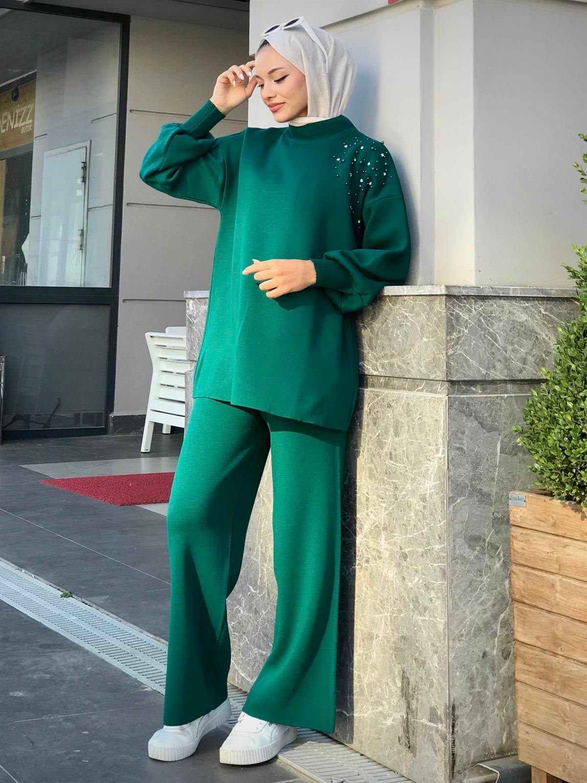 Rosa İncili Triko Takım Zümrüt