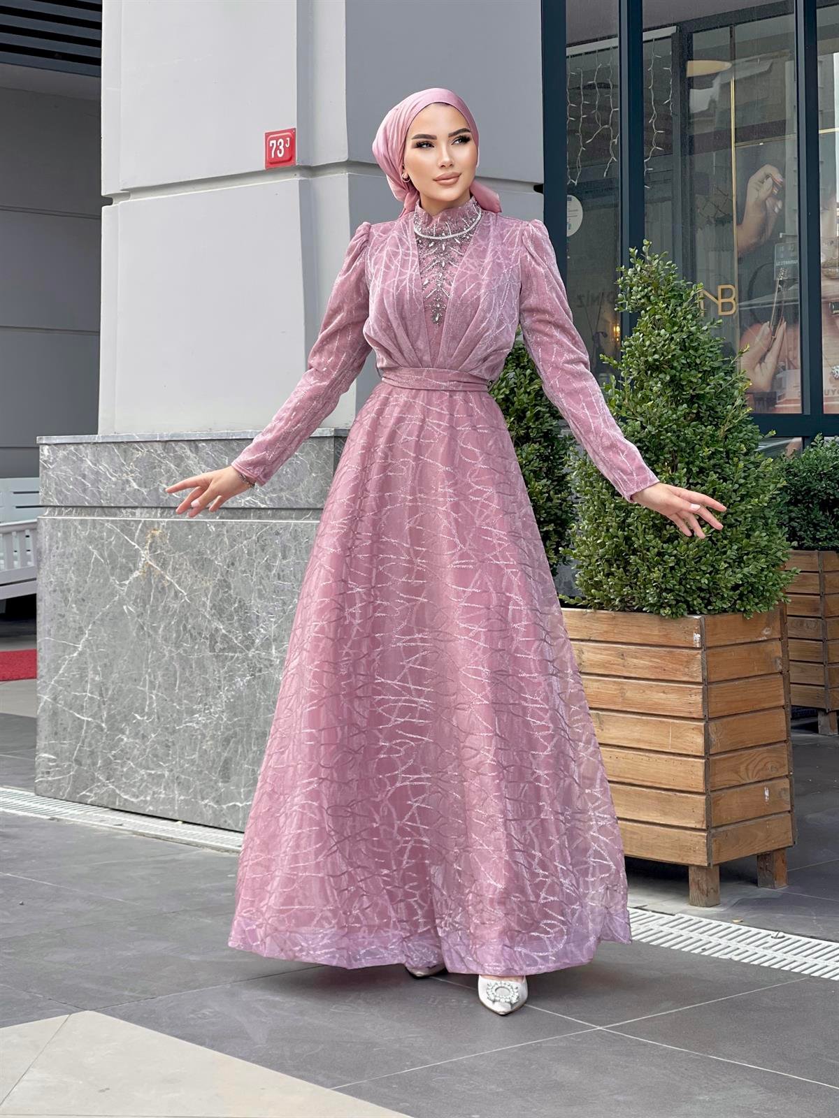 Şahmaran Önü Taşlı Abiye Pudra