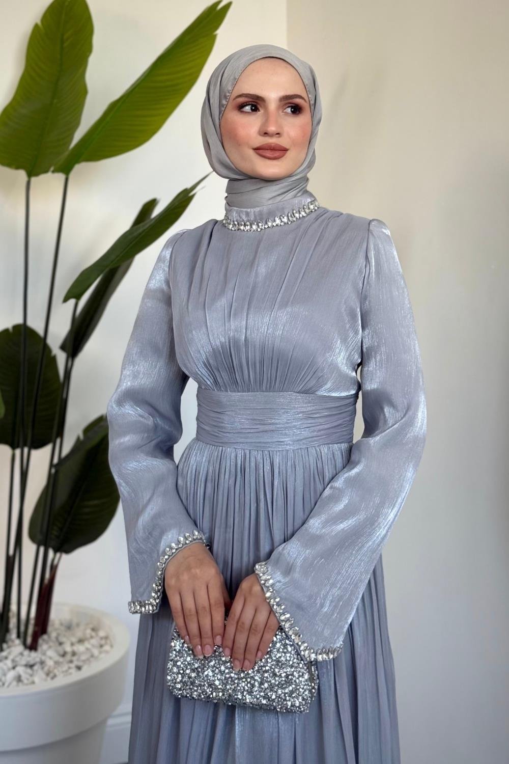 Saoris Boynu Kolu Taşlı Jan Jan Abiye Gri
