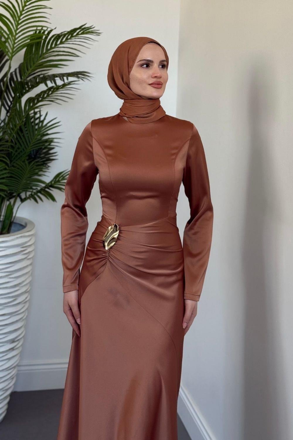 Siena Yandan Bağlamalı Saten Abiye Cappucino