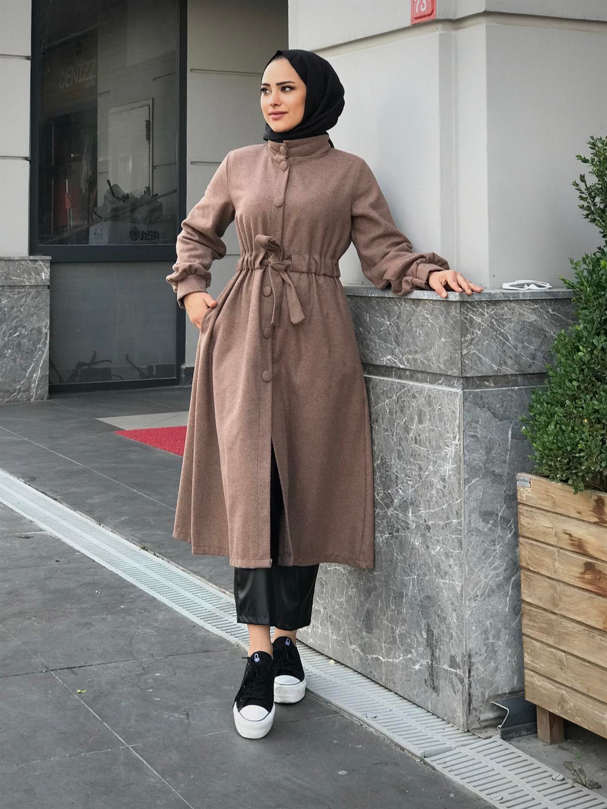 Susan Hakim Yaka Kaban SütlüKahve