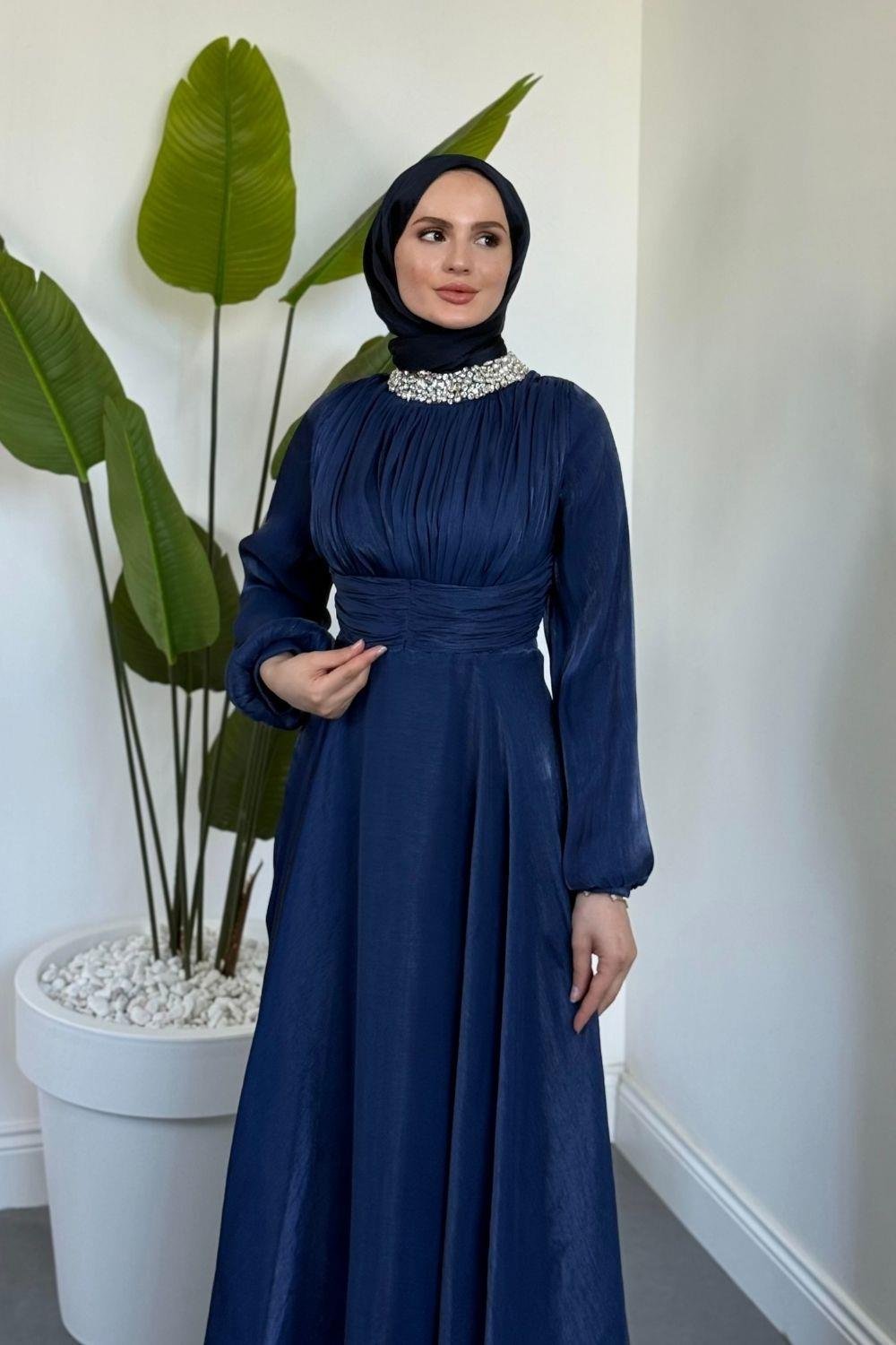 Talya Boynu Taşlı Abiye Lacivert