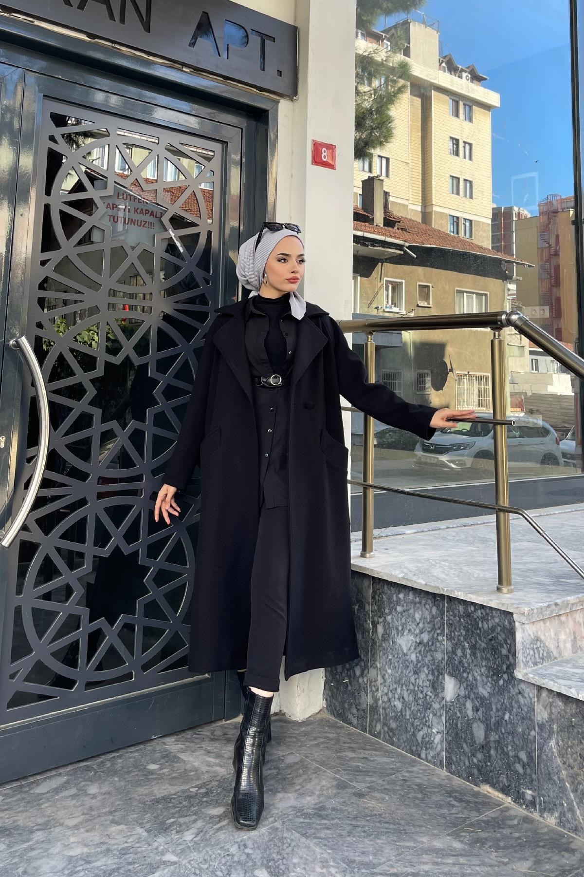 Yandan Düğmeli Kaşe Kaban Siyah