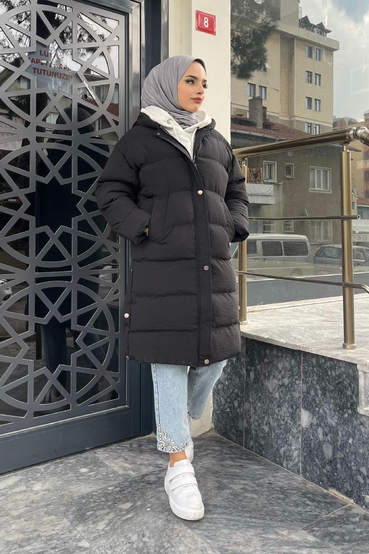 Yanı Çıtçıtlı Mont Siyah