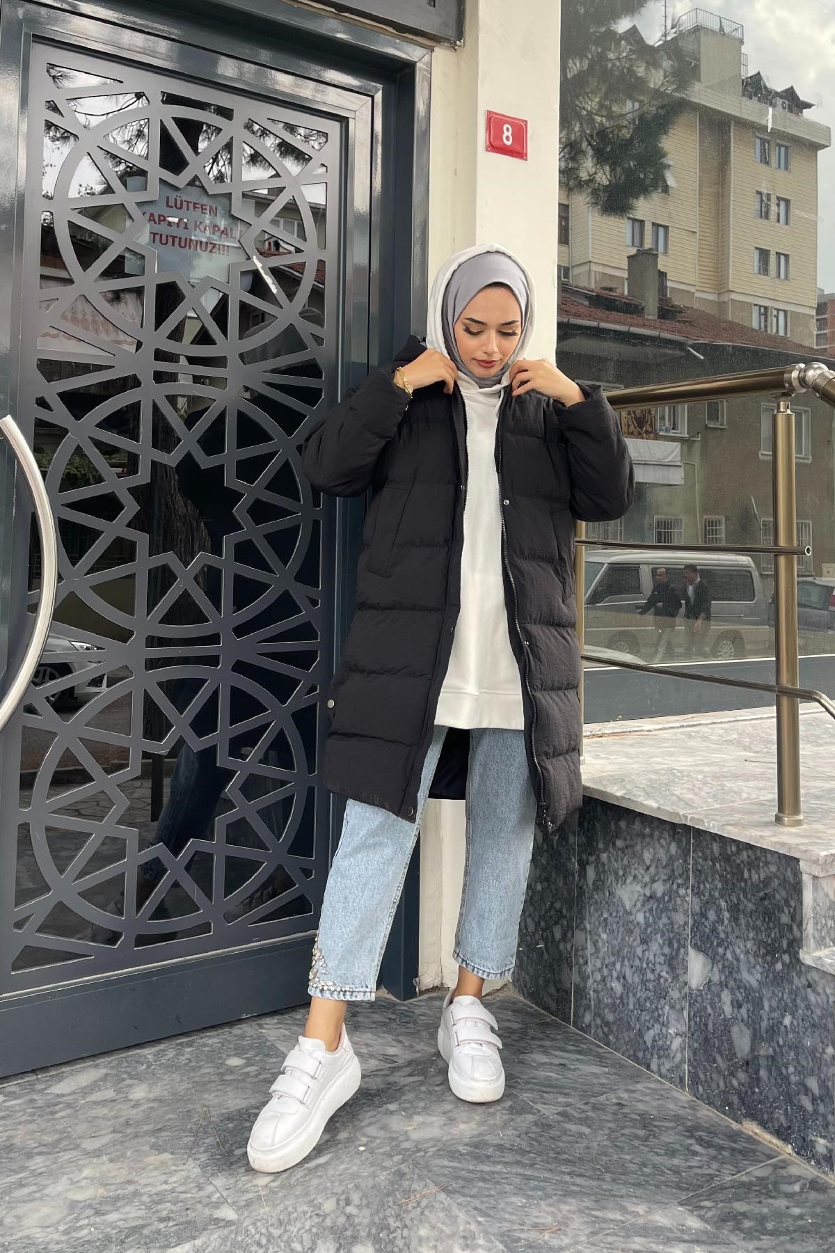 Yanı Çıtçıtlı Mont Siyah