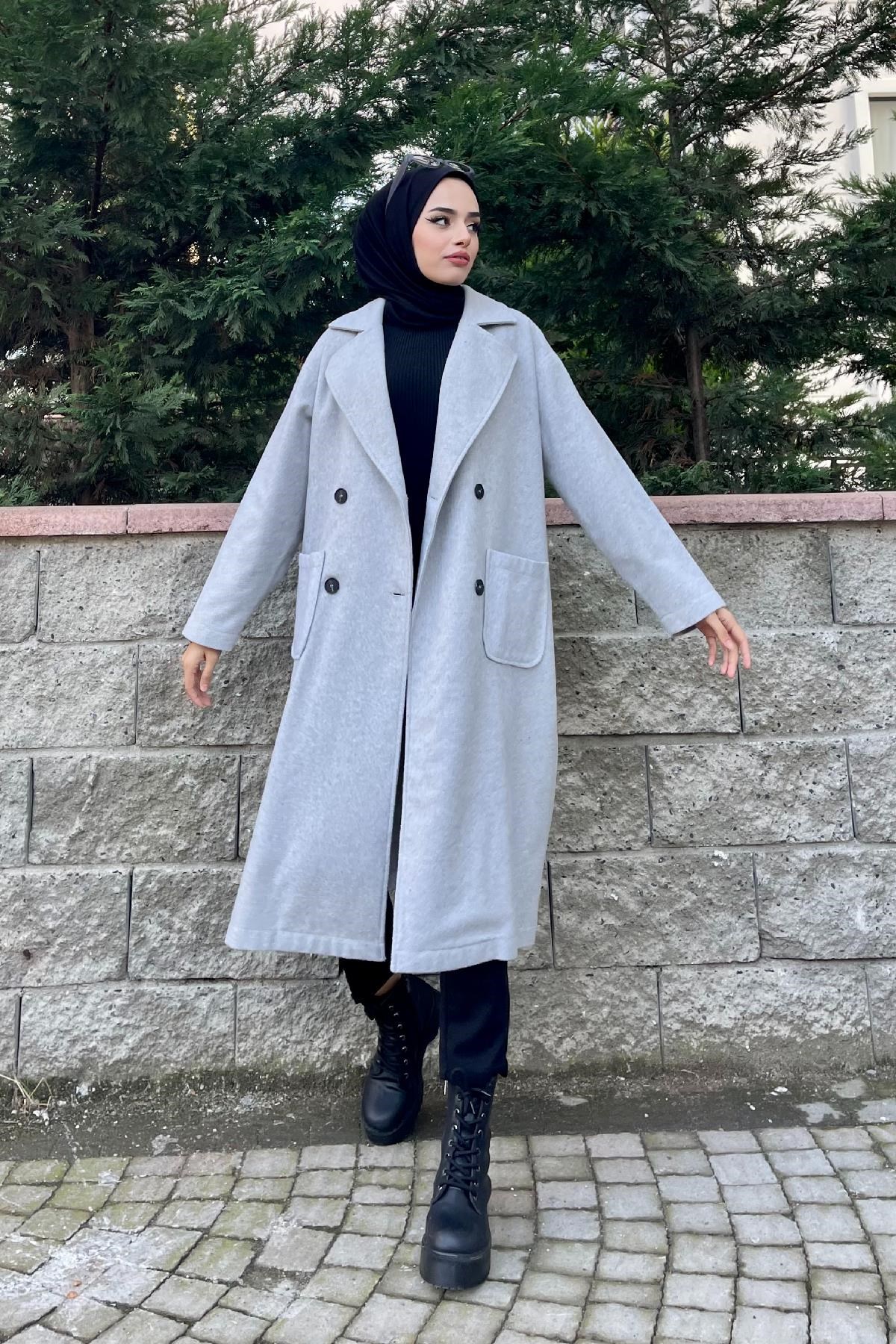 Yanı Düğmeli Kuşaklı Kaban Gri