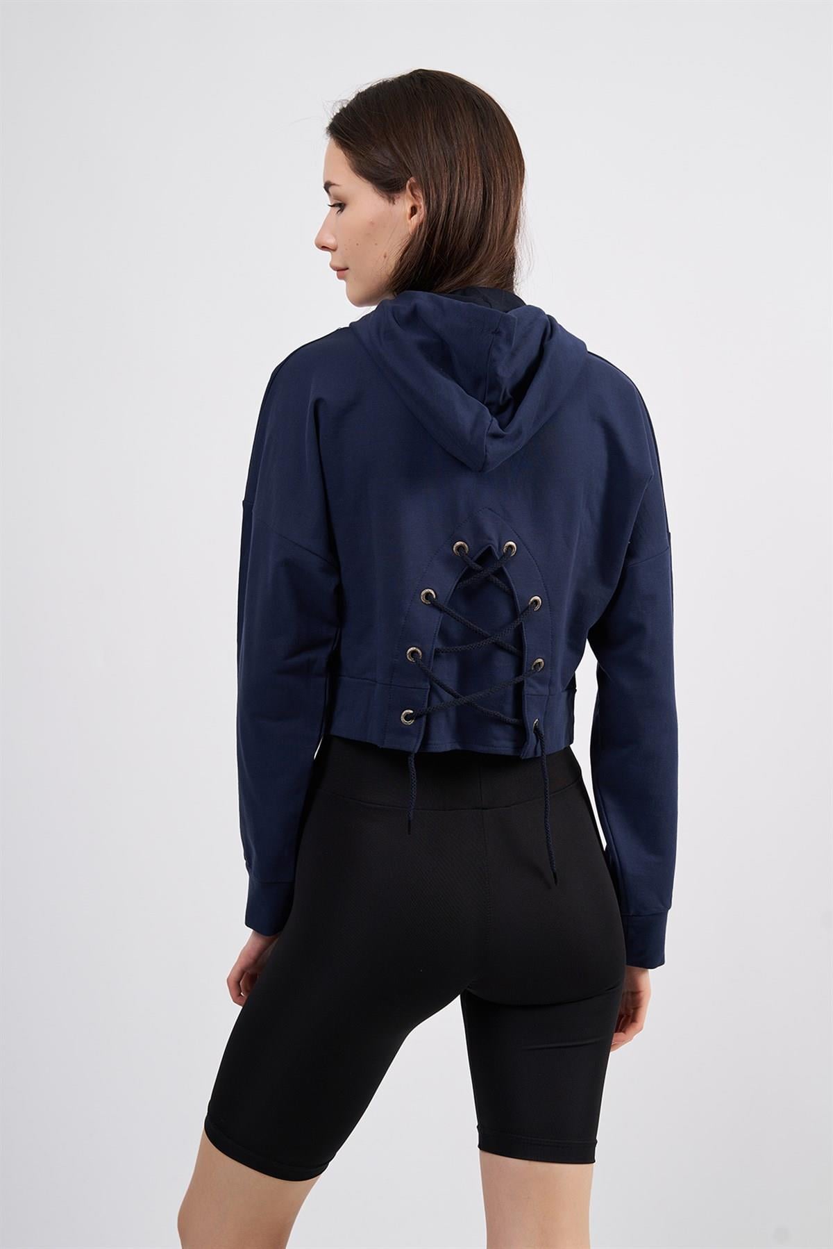 Kadın Önden Cepli Kapüşonlu Pamuk Sweatshirt