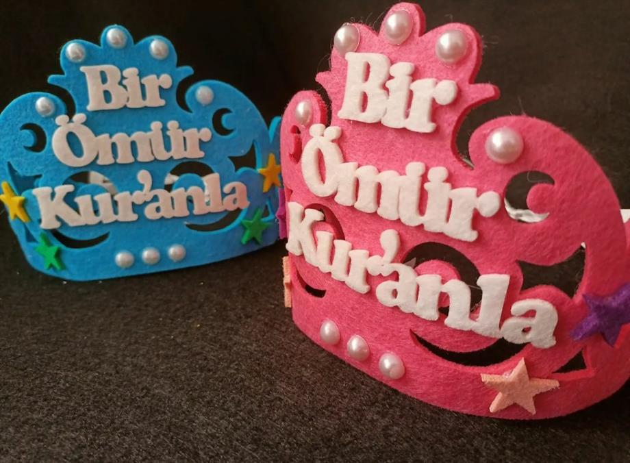 Bir  ömür Kur'anla tacı
