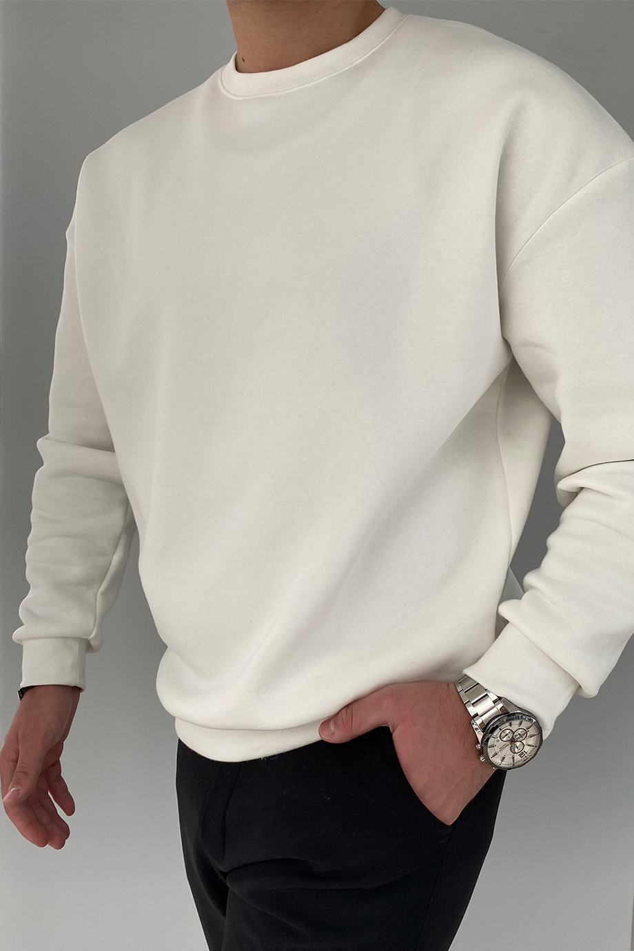 BEYAZ BİSİKLET YAKA OVERSIZE BASİC SWEATSHİRT