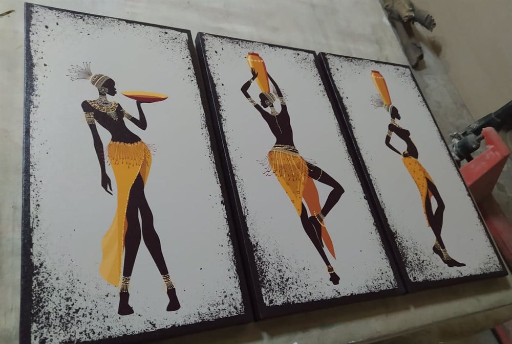 Afrikalı Siyahi Kadın Resimli 3 Parçalı Kanvas Tablo