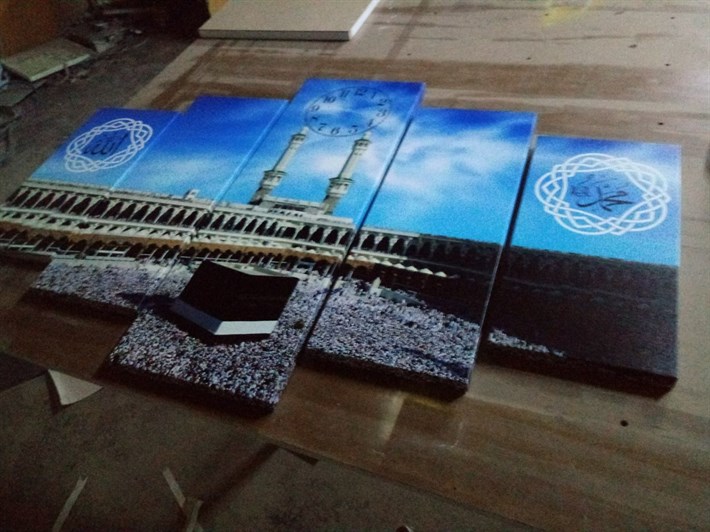 Kabe Saatli Allah Muhammed Yazılı Dini Kanvas Tablo