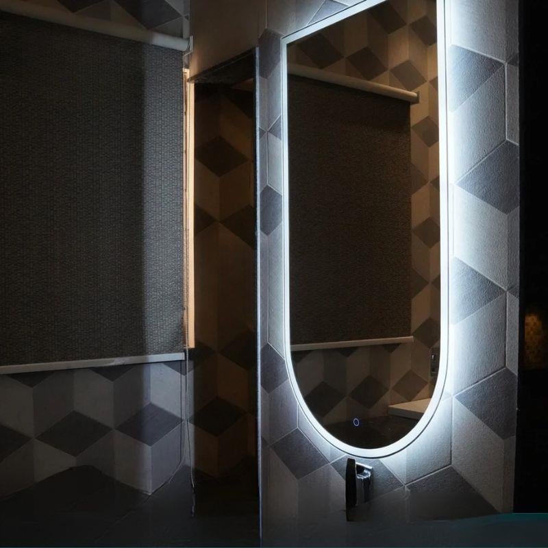 Modern LED Dikdörtgen Banyo Aynası, Ön ve Arka Aydınlatmalı Makyaj Aynası, Ev Dekorasyonu, Kısılabilir Dokunmatik Düğme ve Buğu Önleyici (İsteğe Bağlı/İsteğe Bağlı) Fonksiyonlu Makyaj Aynası, Duvara Monte Akıllı Tıraş Aynası, Çoklu Işık Seçeneği