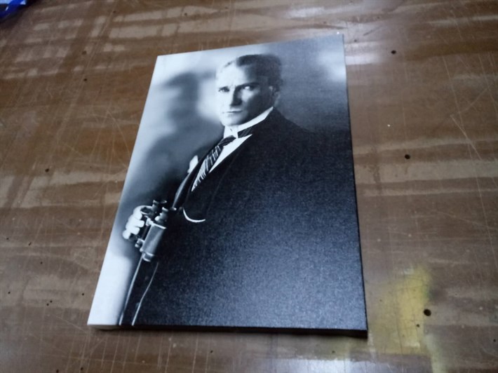 Mustafa Kemal Atatürk Portresi Resimli Kanvas Tablo
