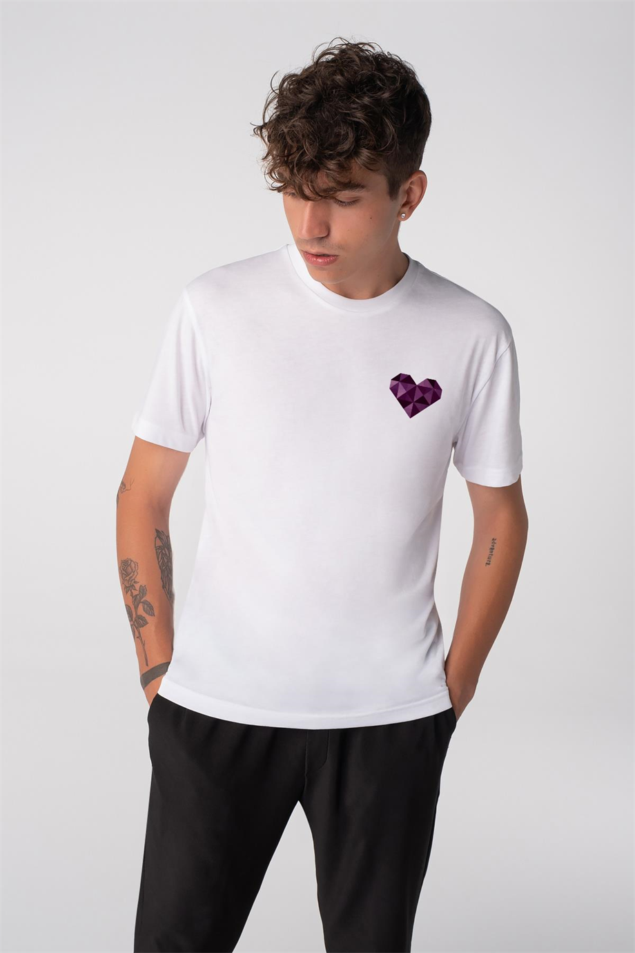 3D BASKI DETAYLI UNISEX T.SHIRT - 3D HEART TEE