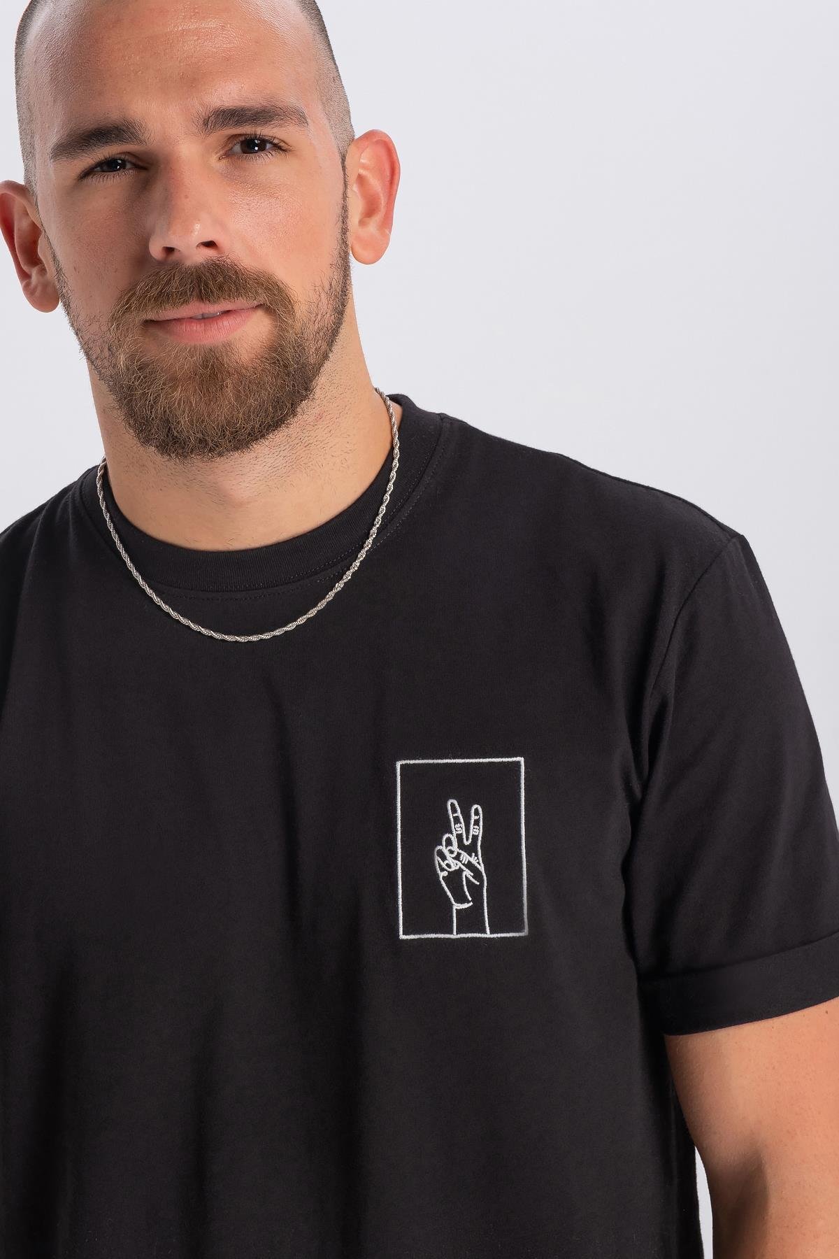 Alex, Nakış Detaylı, Organik Kumaşlı, Bisiklet Yaka Siyah Erkek T-shirt
