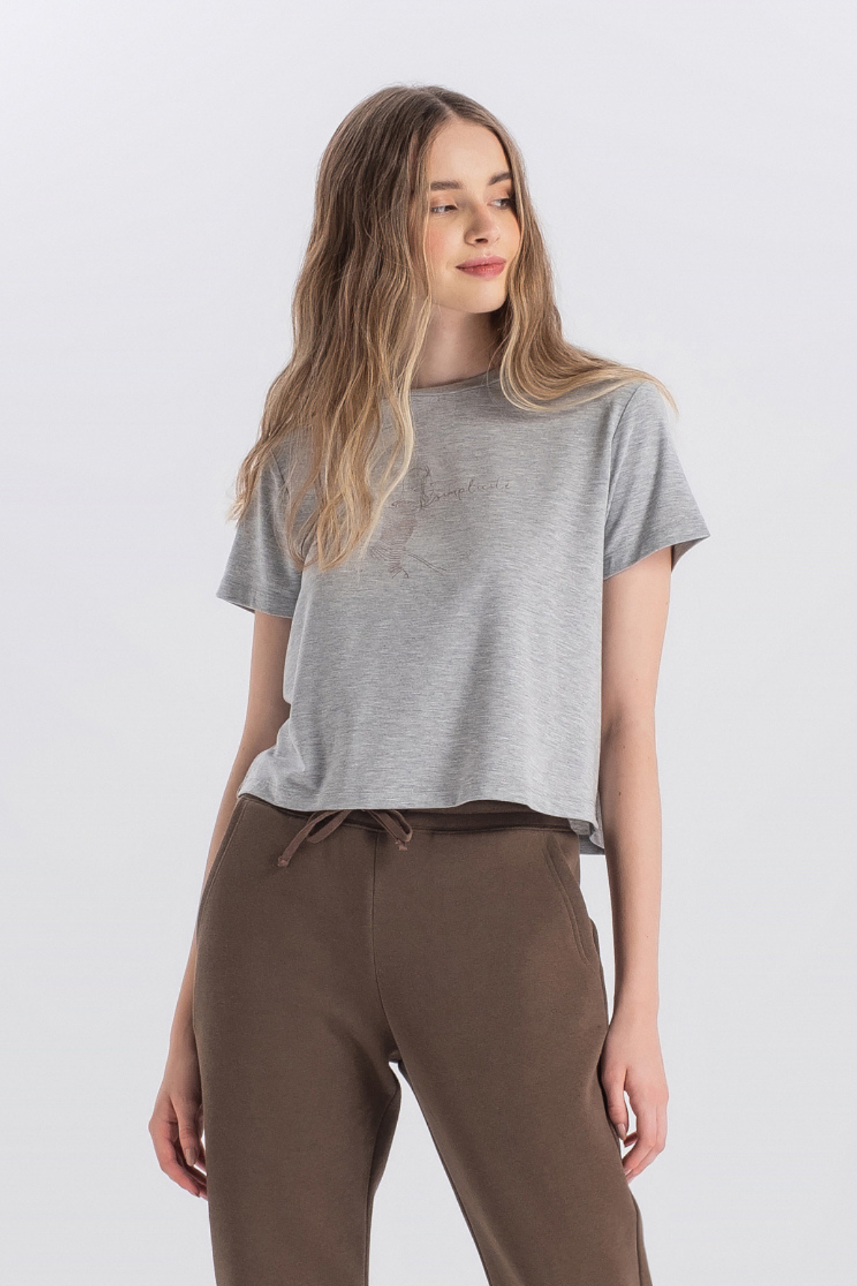 Azura, Baskı Detaylı, Sürdürülebilir Kumaşlı, Açık Gri Melanj, Cropped T-Shirt