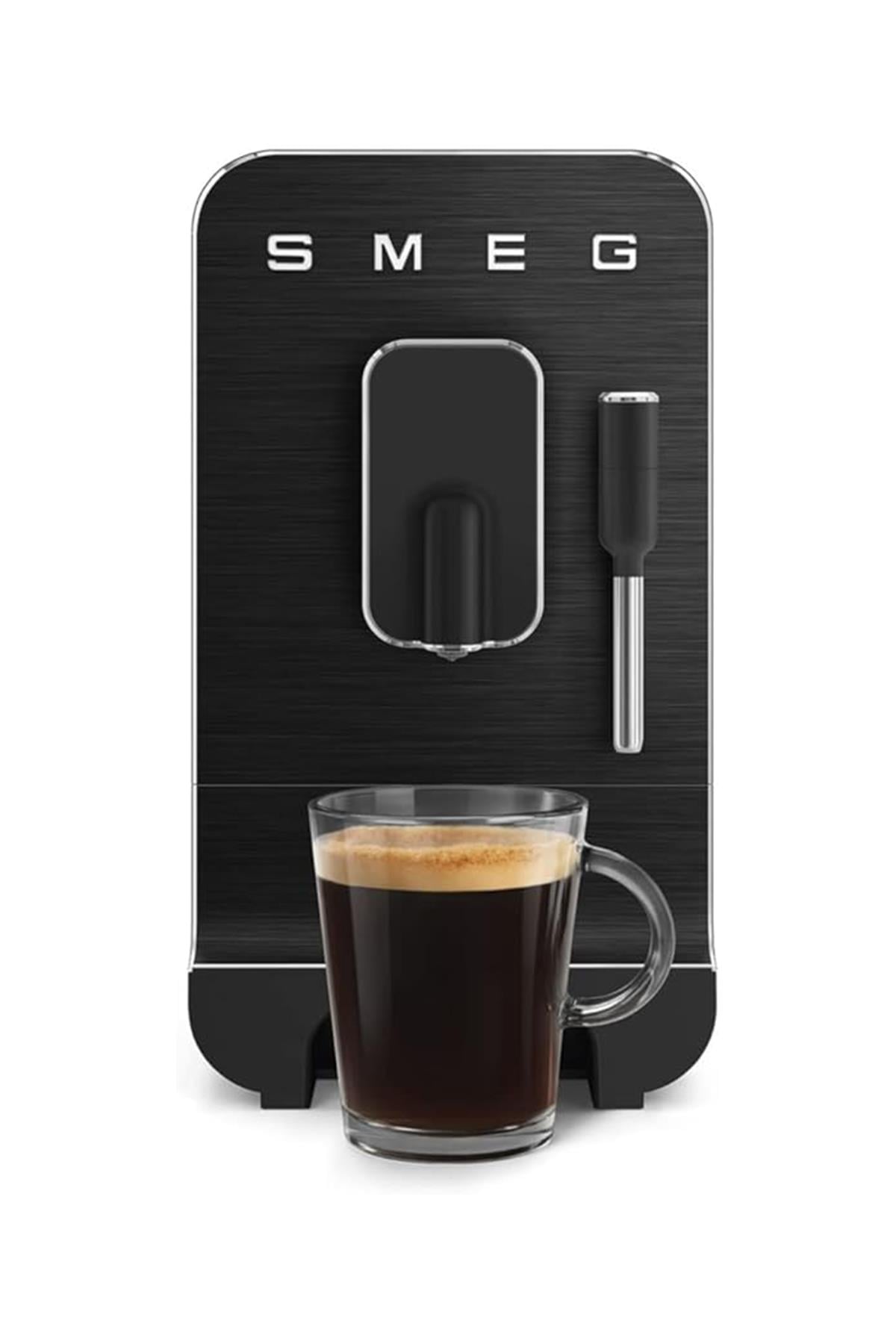 SMEG 50'S Style BCC02 Espresso Otomatik Kahve Makinesi Full Black Mat