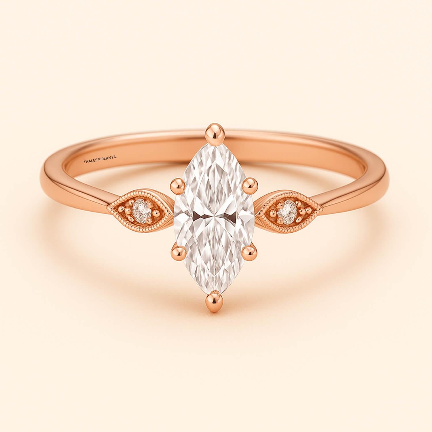 0.42 Karat D VS2 Evlilik Teklifi Pırlanta Markiz Yüzük